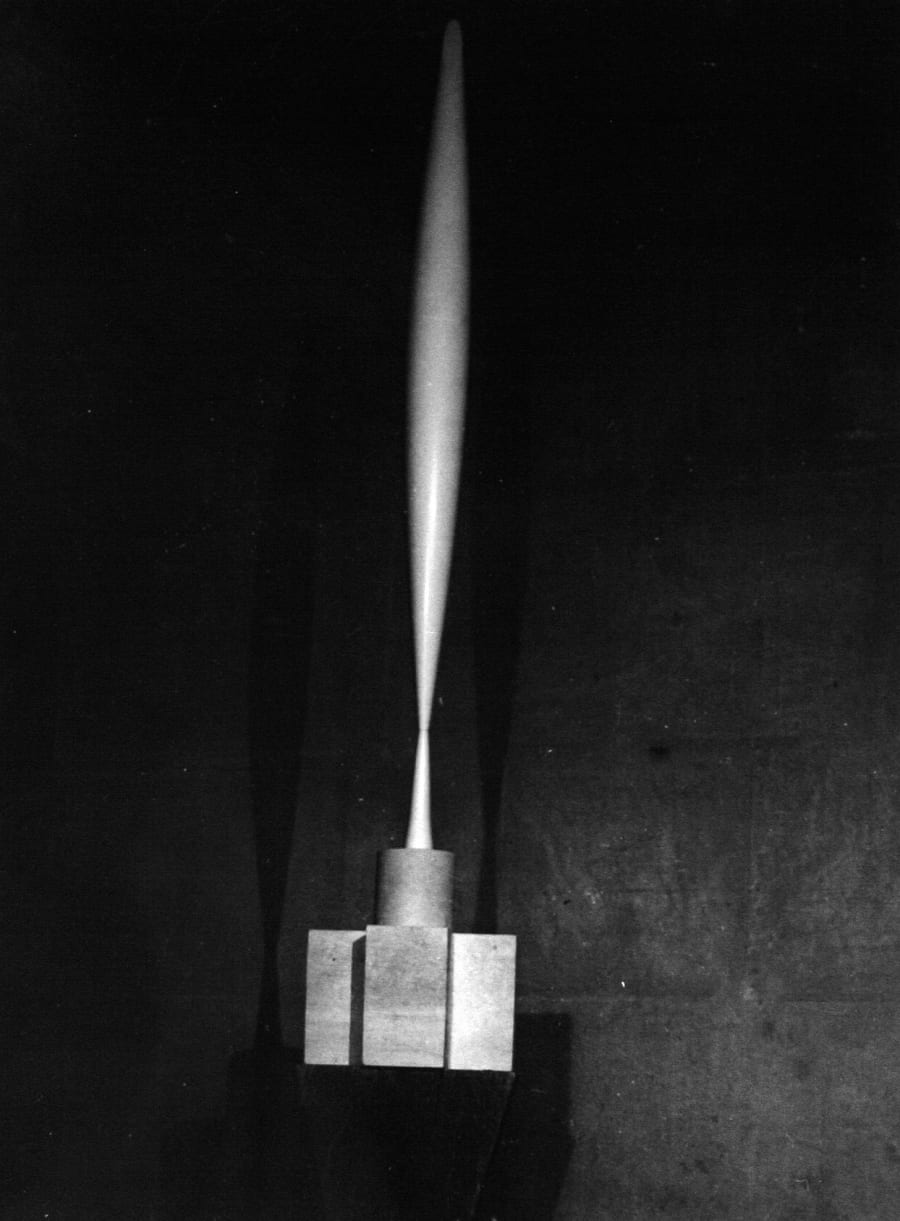 Constantin Brancusi, Oiseau dans l'espace 1925-1926 Constantin Brancusi, Oiseau dans l'espace 1925-1926